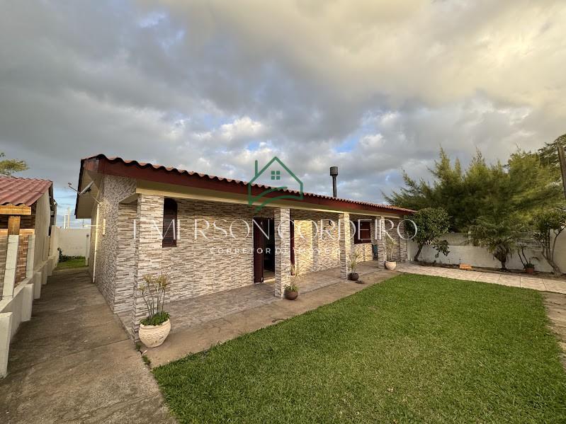 Casa para Venda, em Cidreira, bairro Costa do Sol, 3 dormitrios, 2 banheiros, 1 sute