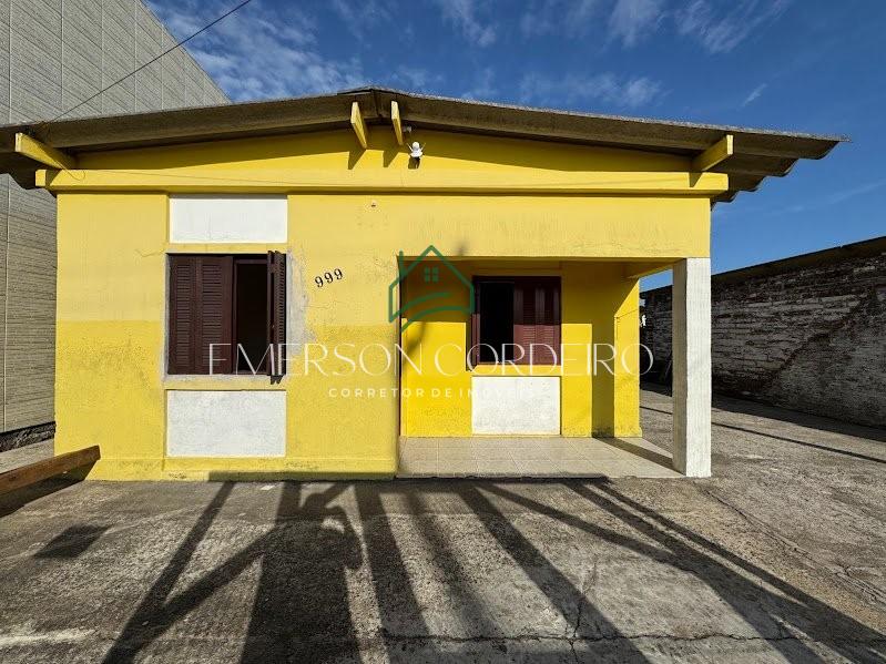 Casa para Venda, em Cidreira, bairro Centro, 3 dormitrios, 2 banheiros, 2 vagas