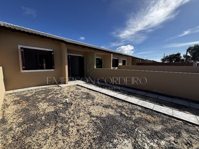 Casa 2 dormit�rios para Venda, em Cidreira, bairro Parque dos Pinus